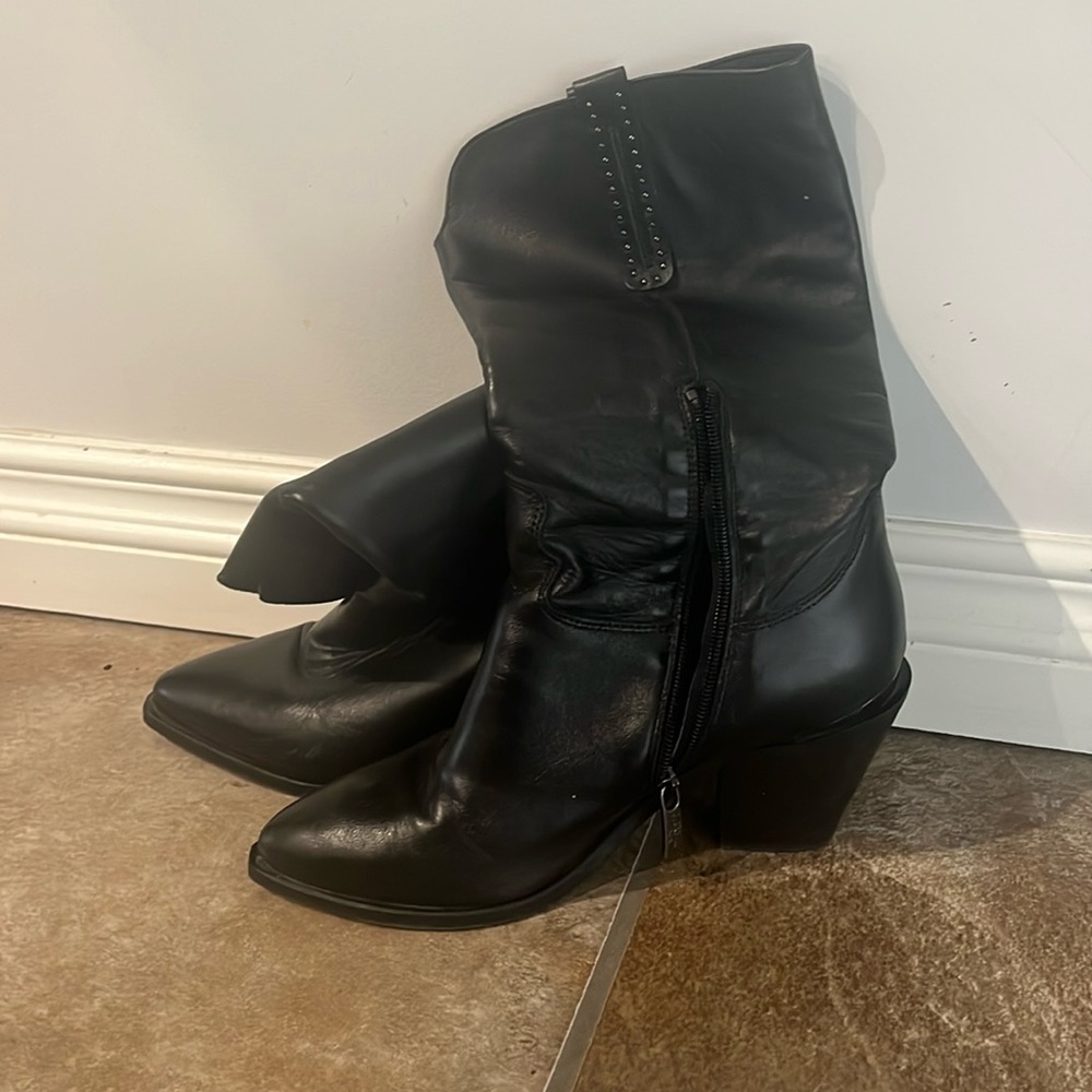Piranha black leather boots made in Italy
